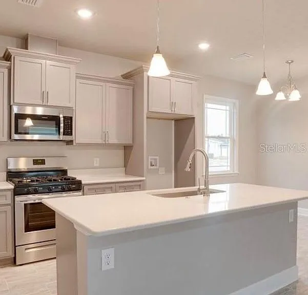 24339 SW 18th Ln — Photo 4