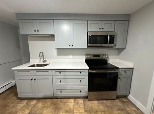 457 Main St, South Kingstown, RI 02879