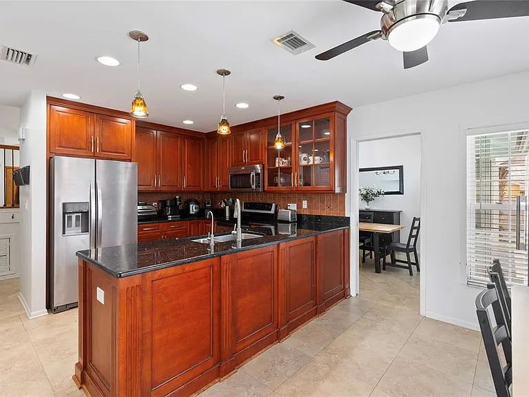 1925 Marla Ct — Photo 4