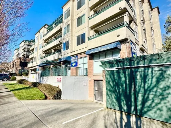 8750 Greenwood Ave N APT S302, Seattle, WA 98103