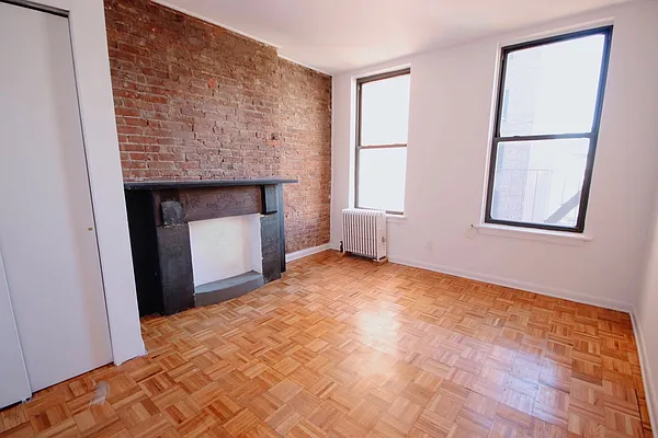 Rented by Compass | media 2