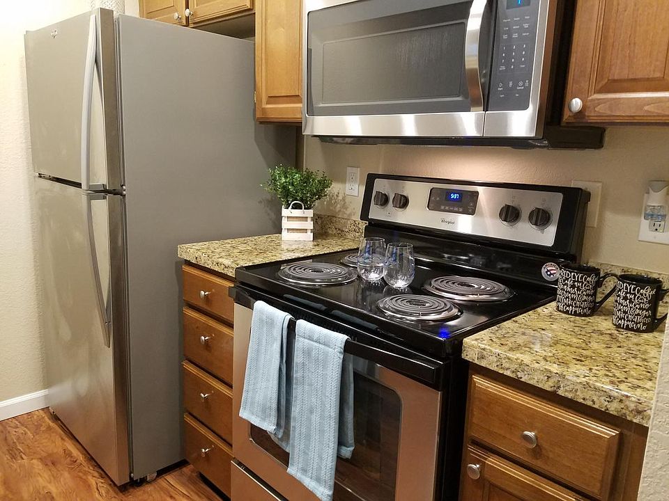 1st image of 120 149th Ave NE APT F
