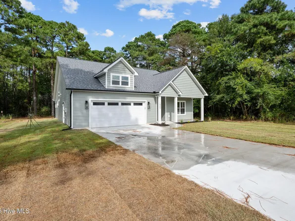 1800 Caracara Drive, New Bern, NC 28560