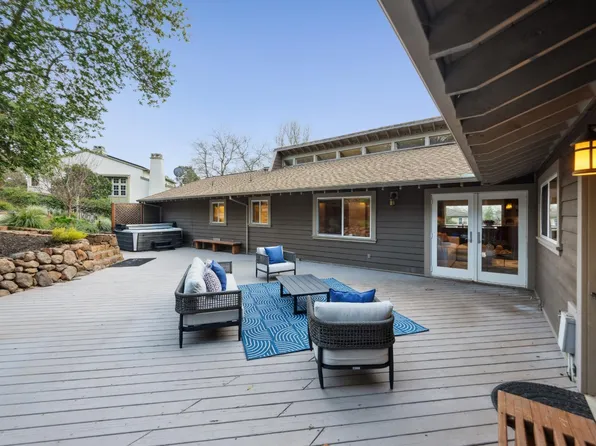 2016 Park Vista Court, Santa Rosa, CA 95405