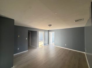 285 Main St APT 8, Woonsocket, RI 02895