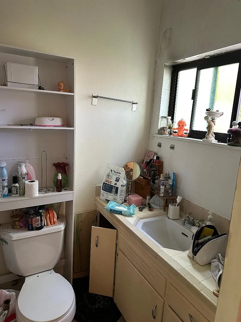 4 bed, 1200 sqft, $7,000 — Photo 1