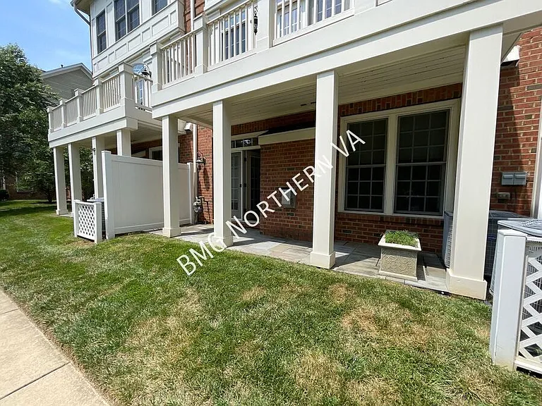 10679 Yorktown Ct — Photo 42