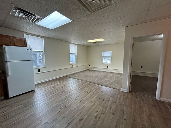 4th image of 502 N Broad St #A