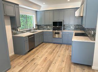142 S Laurel Ave, Los Angeles, CA 90048