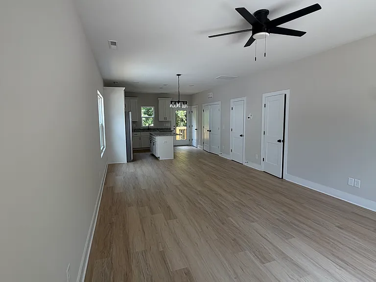 212 N Yadkin Ave #A — Photo 3