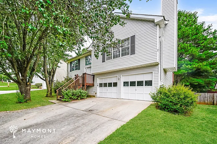 3 bed, 2.5 bath, 1412 sqft, $1,845 — Photo 2