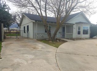 530 Jacobsen Ct, Tehachapi, CA 93561