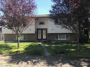 1706 View Pl, Medford, OR 97504