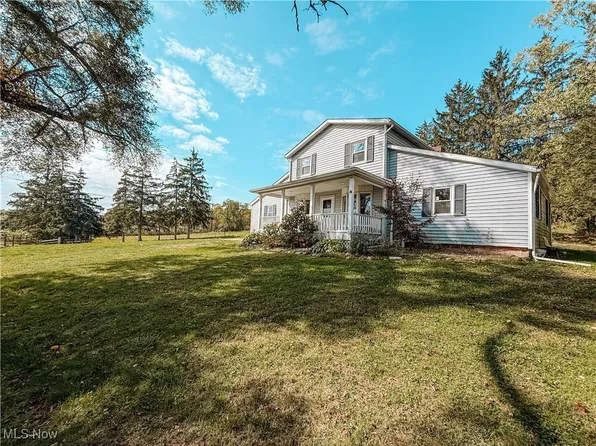 8602 Madison Rd, Montville, OH 44064