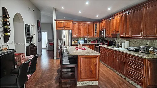 17124 SW 143rd Pl #0 Photo 1 17124 SW 143rd Pl #0 Photo 1