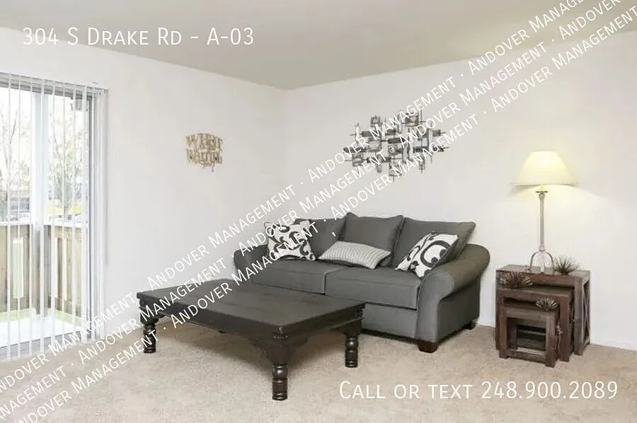 Country Club Park Apartments - Lower Level — Photo 2
