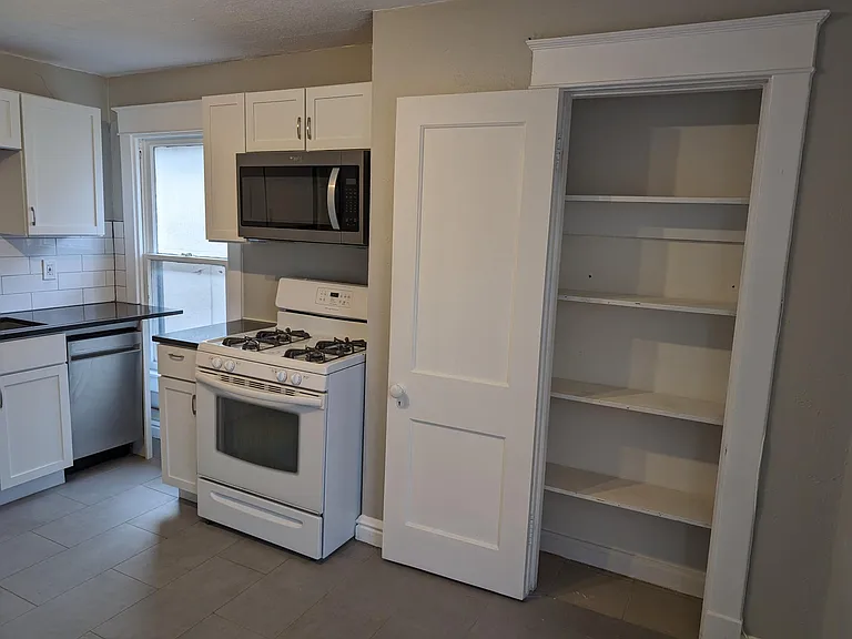 5005 Walnut St #2 — Photo 2