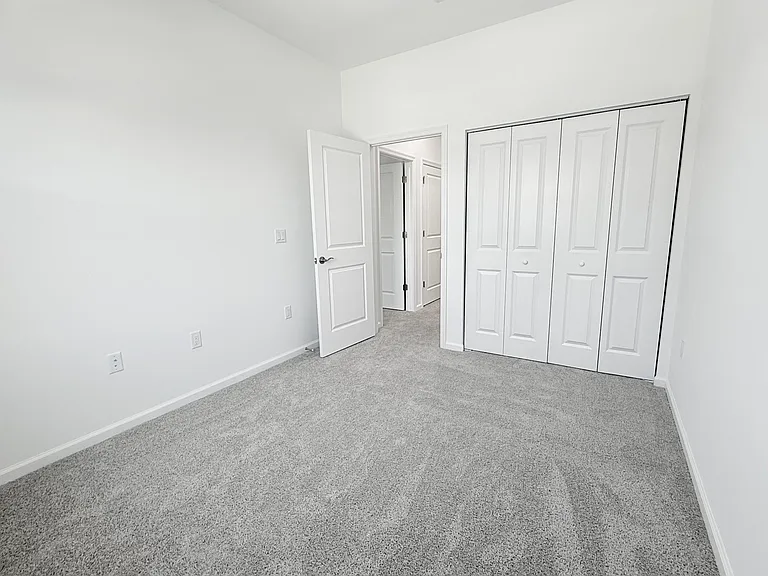 4394 S Longwood Lake Sq — Photo 22