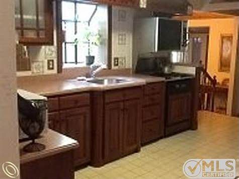 kitchen 1.jpg