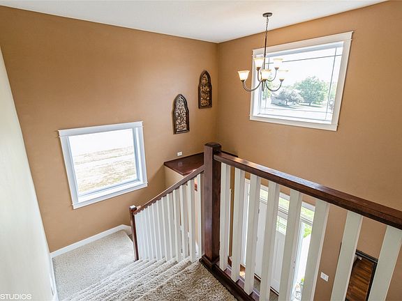 4th image of 811 N T Ct