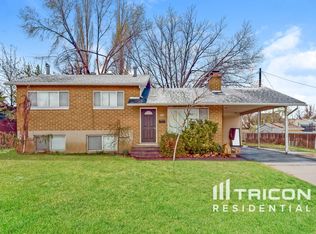 946 E Galena Dr, Sandy, UT 84094