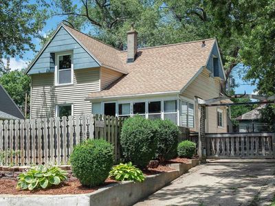 1043 Independence Ave, Waterloo, IA, 50703