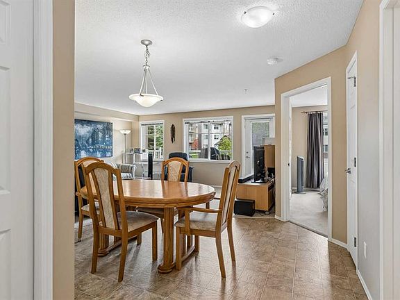 3rd image of 200 NE Community Way #2115