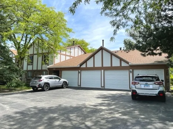 1311 Williams Port Dr #1, Westmont, IL 60559