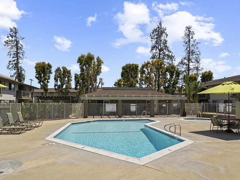 Community pool and spa at Strada Apartments in Orange, CA