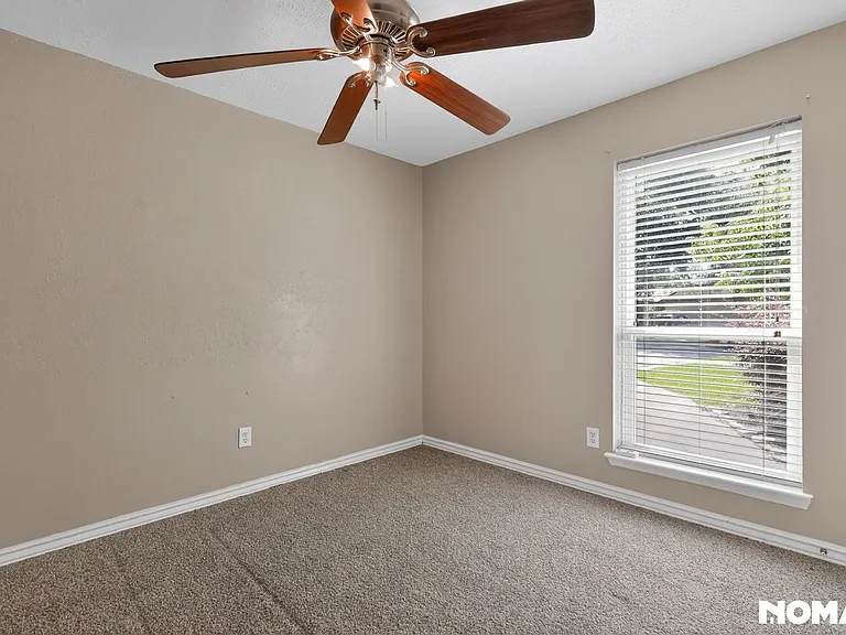 2323 Tall Ships Dr — Photo 34
