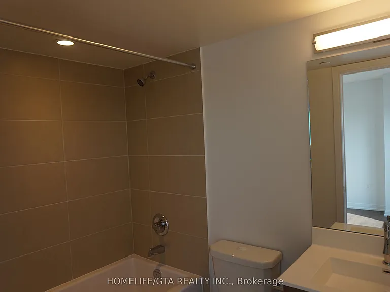 275 Village Green Sq #1522 — Photo 25