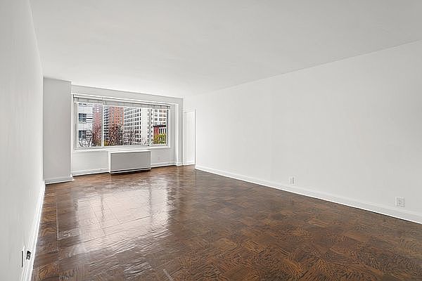 1st image of 254 E 68th St APT 3E