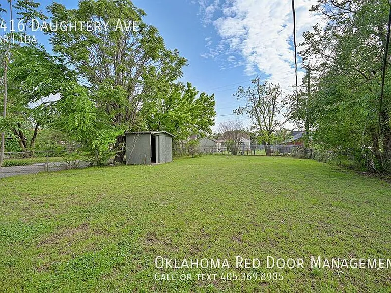 1416 Daugherty Ave — Photo 12