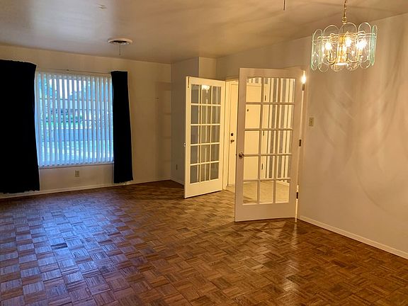 4th image of 1836 College Hills Blvd