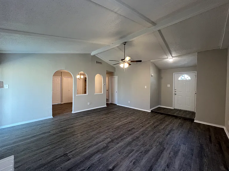 3037 Burning Tree Ln — Photo 4