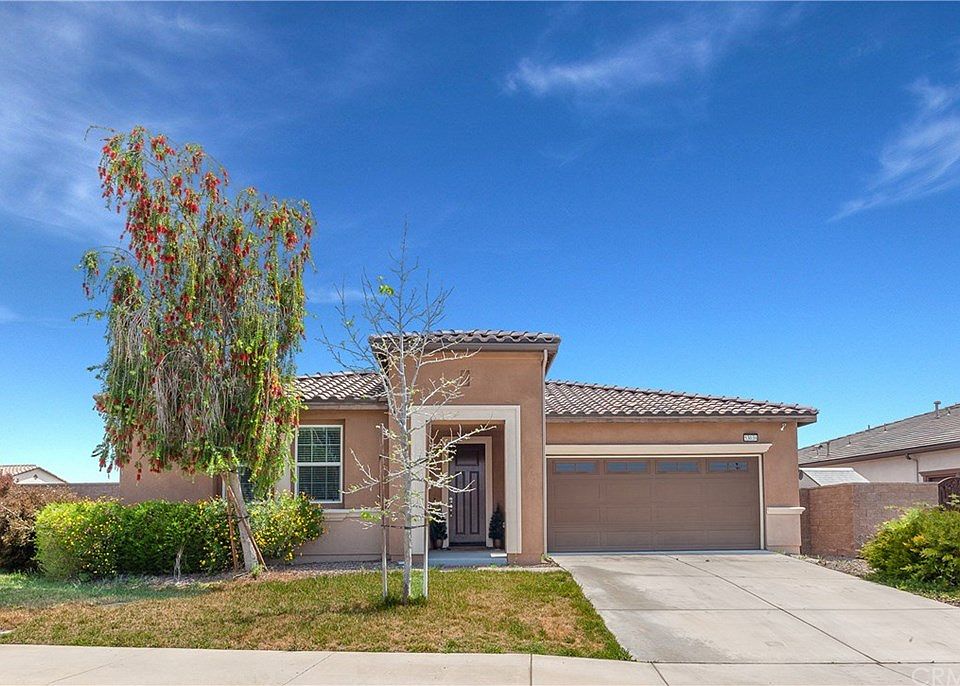 1st image of 53038 Lyda St
