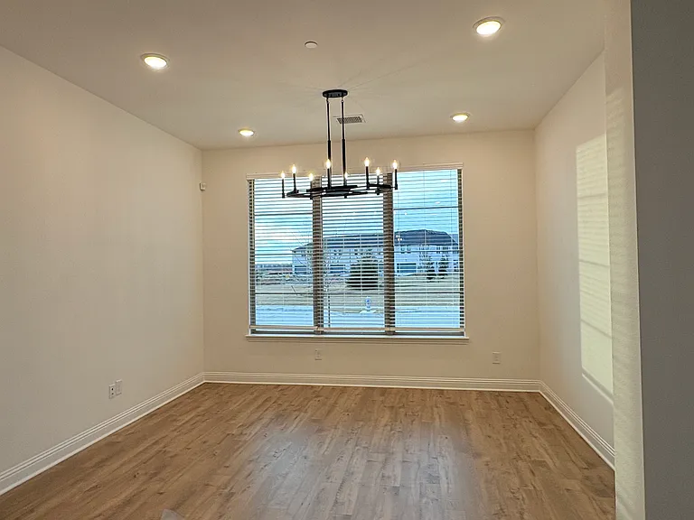 2528 Brunswick Way — Photo 7