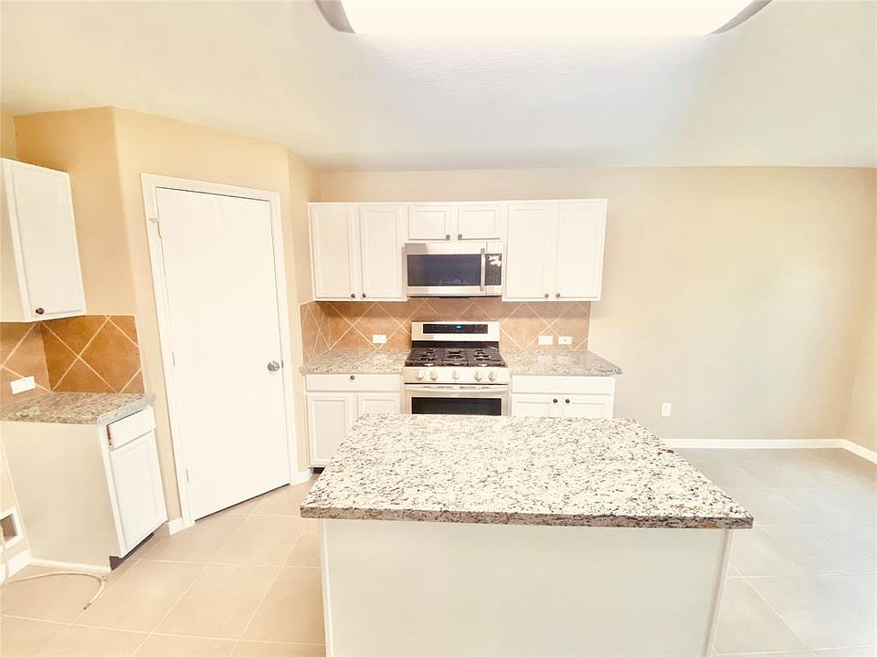 1st image of 9611 Western Briar Ln