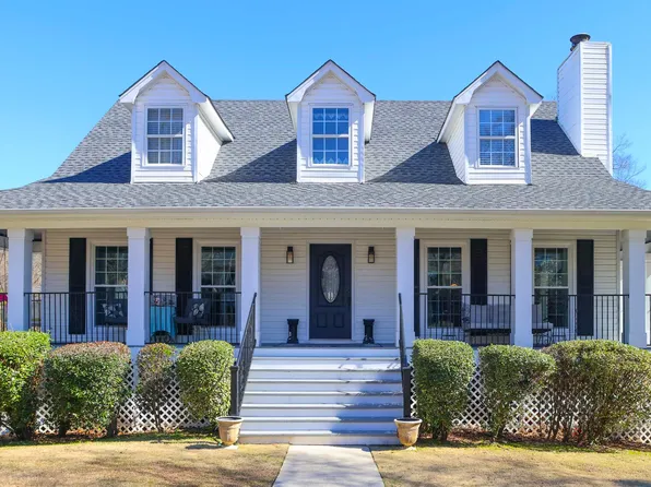 524 Olde Towne Ln, Alabaster, AL 35007