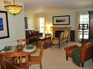 7826 Meadow Park Dr APT 203, Dallas, TX 75230