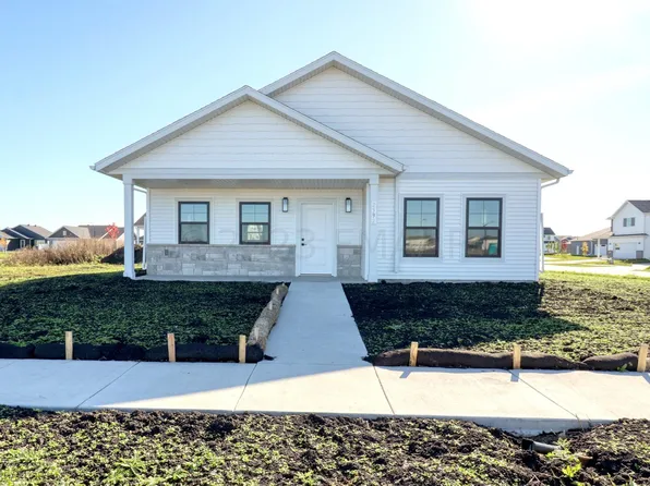 2592 69th Ave S, Fargo, ND 58104