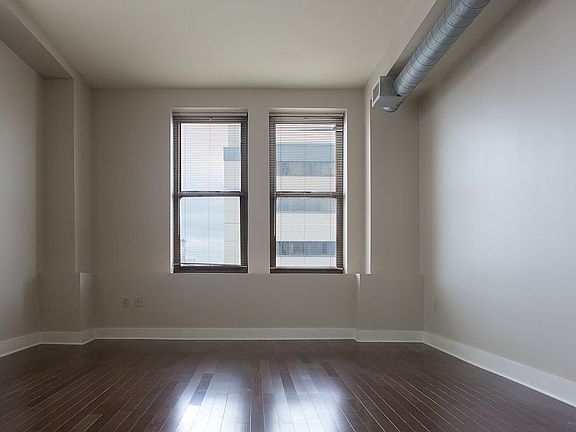 5th image of 1001 O St APT 402