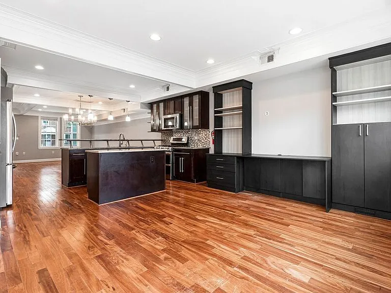 919 Decatur St NW — Photo 16