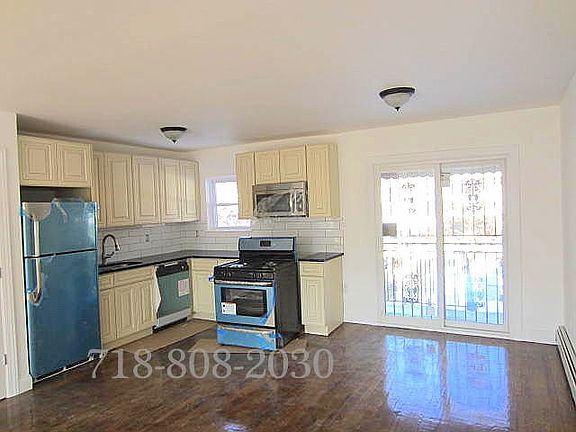 3rd image of 3942 De Reimer Ave