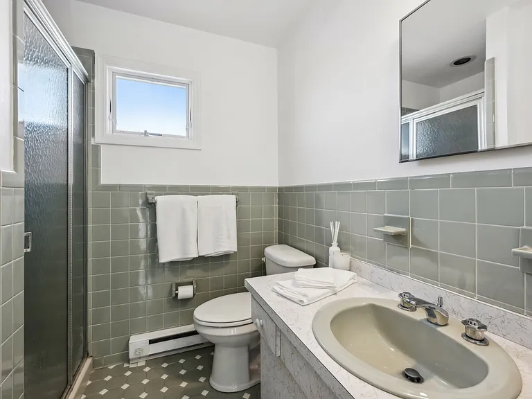 21 Shore Dr — Photo 14