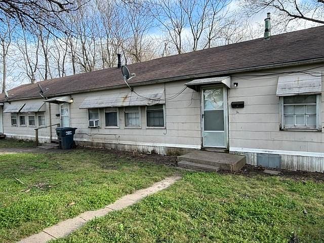 1st image of 3165-3169 S Clifton Ave