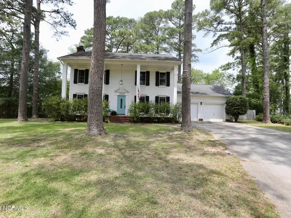 1704 Buckcreek Court, Fayetteville, NC 28304