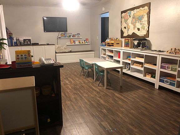 5th image of 117 Holiday Dr