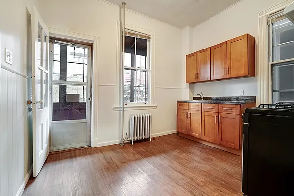 Rented by Nest Seekers International | media 3