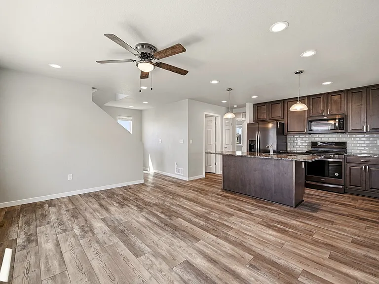 5668 Tramore Ct — Photo 10